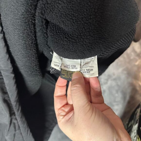 Eddie Bauer Vintage Black Coat Jacket Lined Insulated Adjustable Large Overcoat - Picture 6 of 6